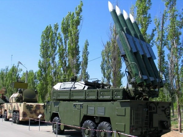 Nga khẳng định không có vũ khí chuyển qua biên giới vào Ukraine ảnh 1