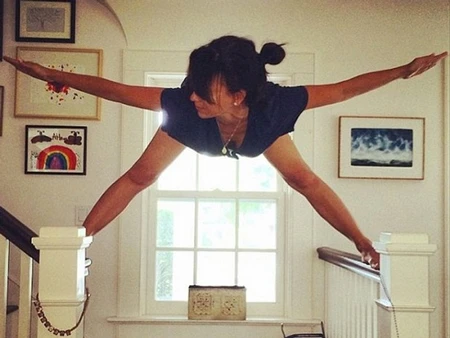 Cầu thang cũng là địa điểm mà Hilari thường xuyên tập luyện