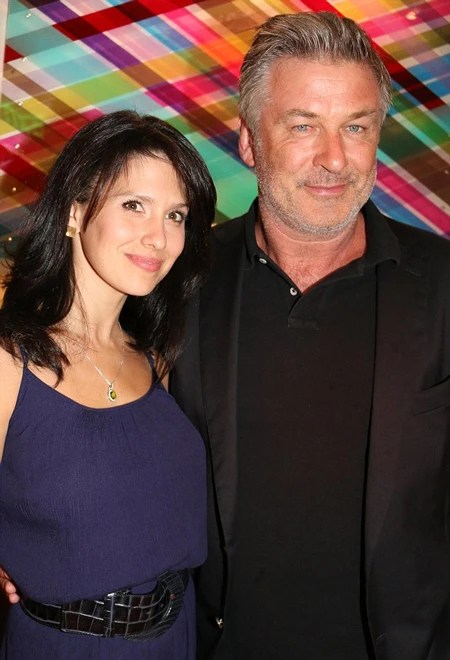 Những bức ảnh tập yoga tuyệt đẹp của vợ sao Hollywood