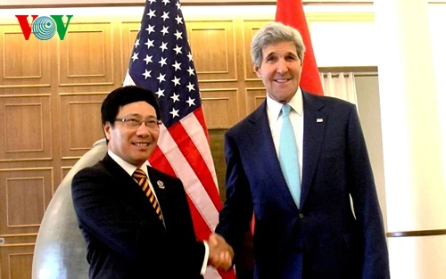 Phó thủ tướng-Bộ trưởng Ngoại giao Phạm Bình Minh gặp Ngoại trưởng Mỹ John Kerry ảnh 1