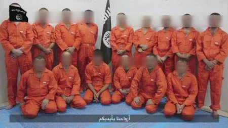 Nhiều binh sỹ Syria cũng bị IS hành quyết.
