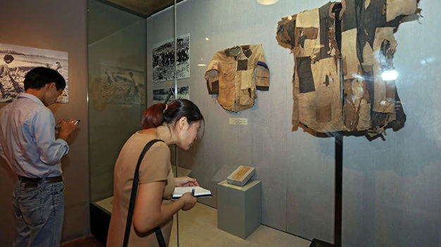 Triển lãm Cải cách ruộng đất: Cần sòng phẳng với lịch sử ảnh 2