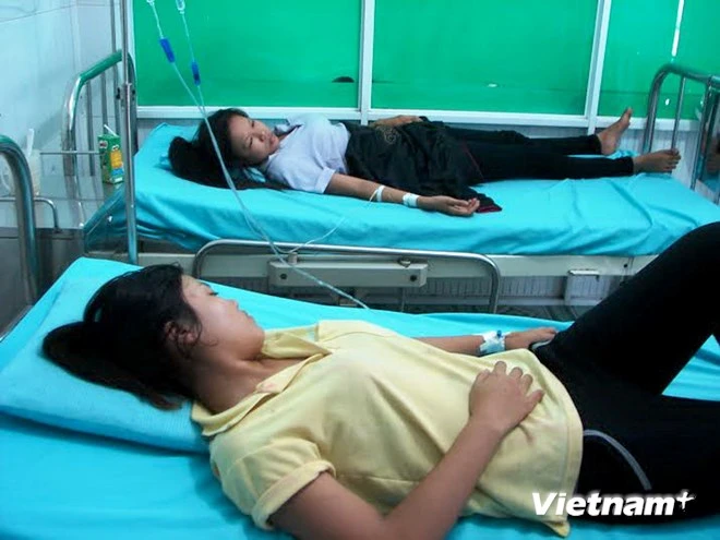 Bình Dương: Gần 100 công nhân cấp cứu trong tình trạng co cứng ảnh 1