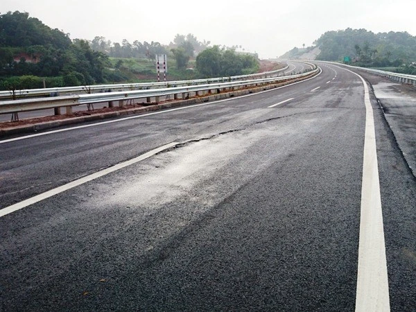 Bộ trưởng Thăng ra 'tối hậu thư' cho cao tốc Hà Nội - Lào Cai ảnh 1