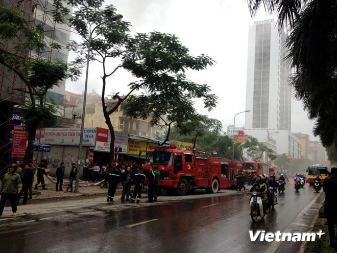 Hà Nội: Cháy lớn tại quán karaoke 7 tầng ảnh 4