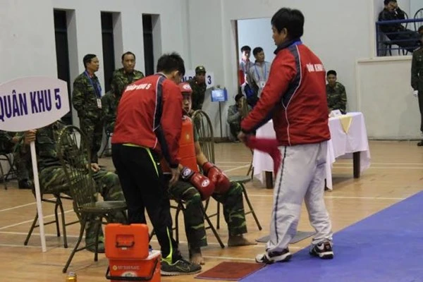 Hội thao võ chiến đấu tay không toàn quân 2014 ảnh 9