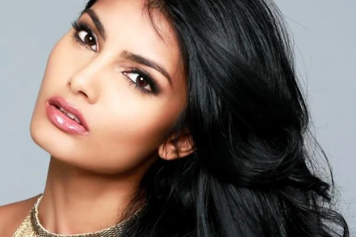 Đại diện Guyana - Rafieya Husain - năm nay 22 tuổi, cao 1,7 m. Cô là sinh viên quản trị kinh doanh.