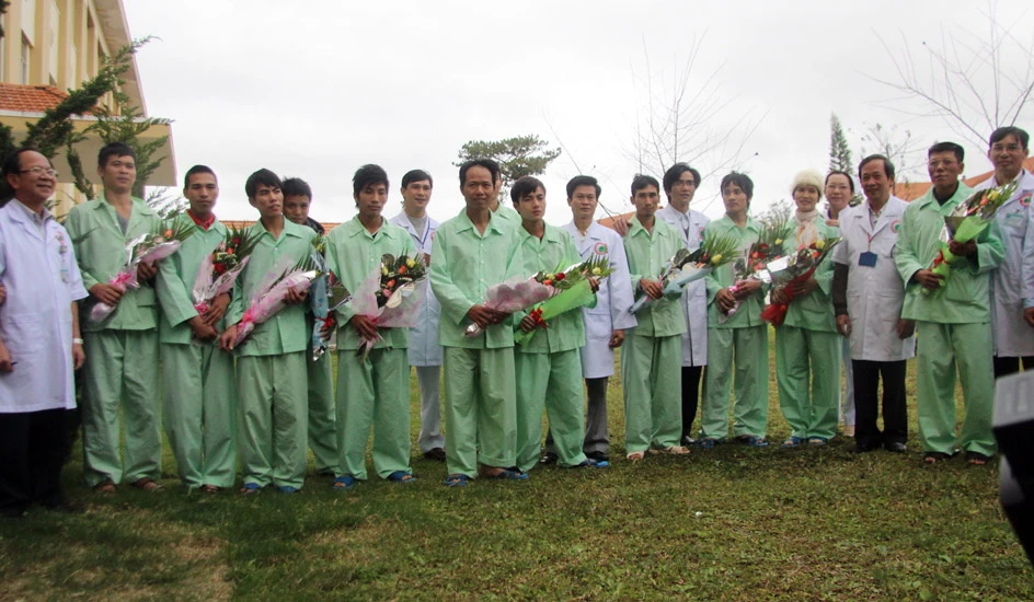 Nạn nhân vụ sập hầm thủy điện Đạ Dâng đã được xuất viện ảnh 2