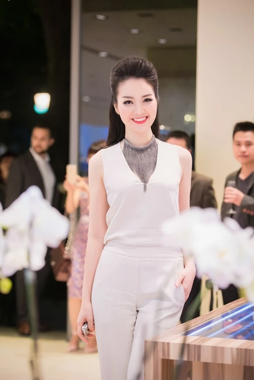 Ảnh mới nhất của tân Hoa hậu Kỳ Duyên ảnh 9