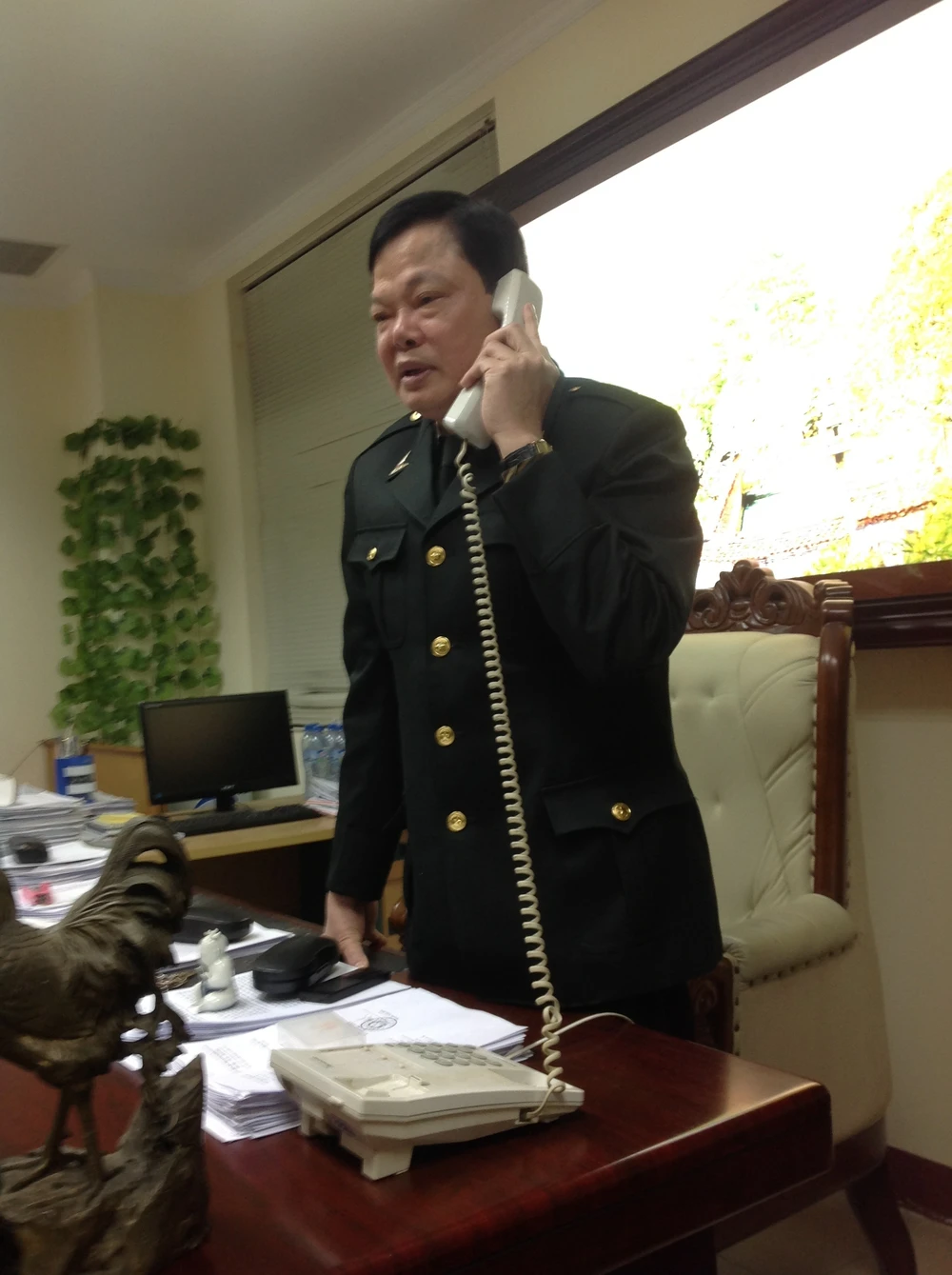 'Nhìn gói quà Tết nghi là rất nhiều tiền, hóa ra... đường Thốt Nốt' ảnh 1