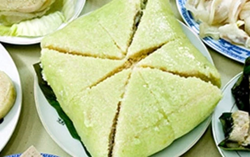 Những người không nên ăn bánh chưng ngày Tết ảnh 1