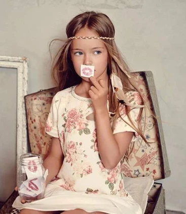 Glikeriya Shirokova quyết định cho con gái thử làm người mẫu. Cô sớm nhận ra rằng,