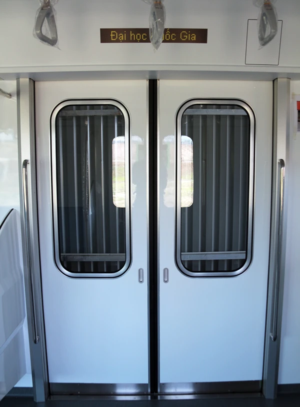 Bên trong metro đầu tiên của Việt Nam ảnh 8