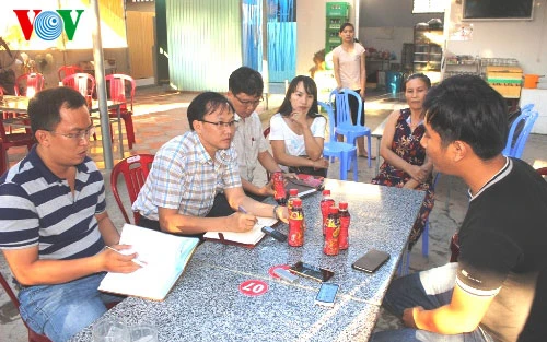 6 chai nước Dr Thanh có dị vật được đề nghị mua với giá 450 triệu đồng? ảnh 1 6 chai nước Dr Thanh có dị vật được đề nghị mua với giá 450 triệu đồng? ảnh 1