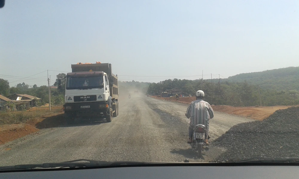 Xin lỗi dân rồi cứ như thế này sao? ảnh 3