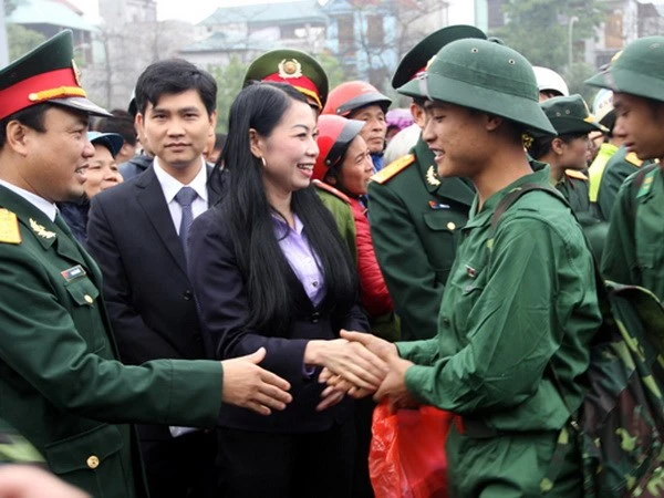 Trao quyết định của Bộ Chính trị về nhân sự ảnh 1