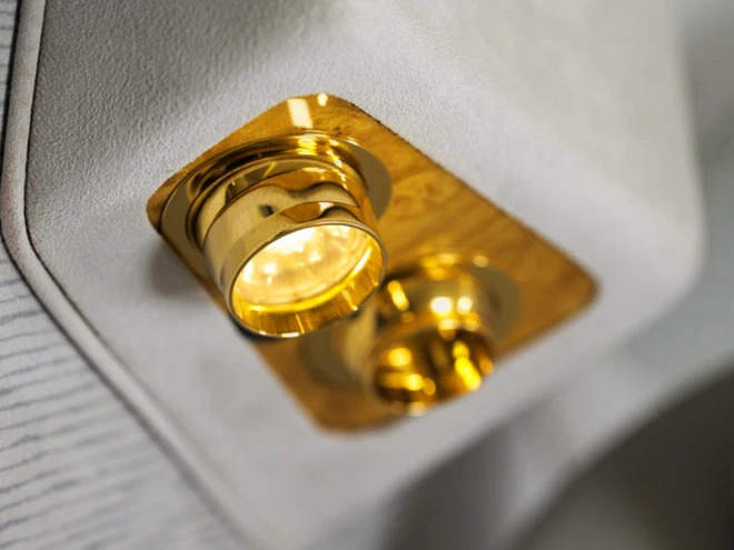 Khoang hạng nhất dát vàng trên máy bay Emirates ảnh 6