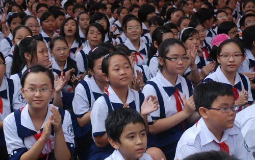 Tuyển sinh lớp 6 ở TP.HCM không cần hộ khẩu thường trú ảnh 1