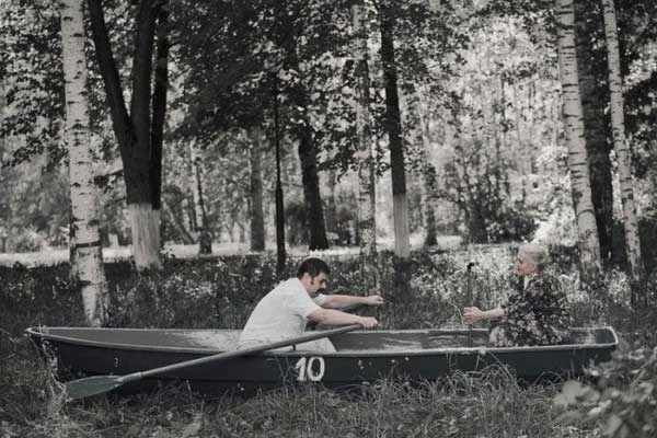 Bộ ảnh, các bà mẹ, 'thức tỉnh', nuôi dạy con