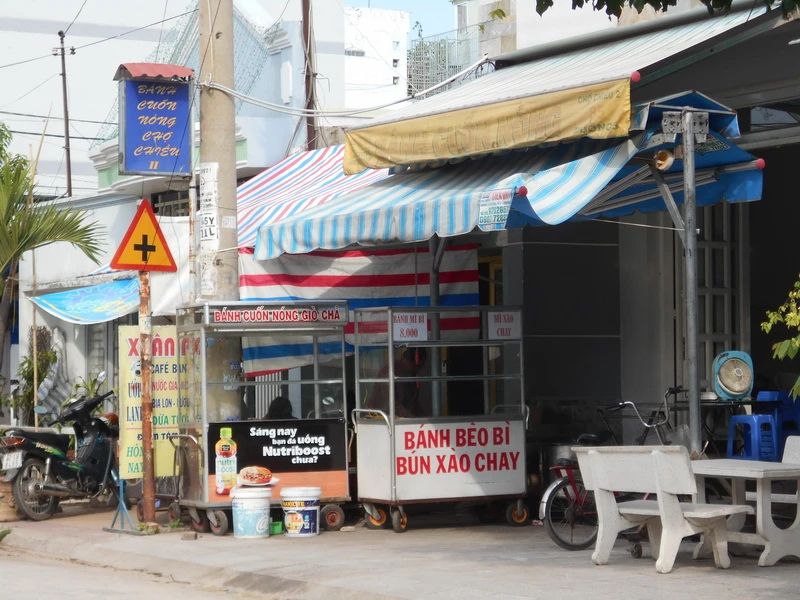 Thông tin tiếp vụ 10 người nhập viện sau khi ăn bánh cuốn ảnh 1