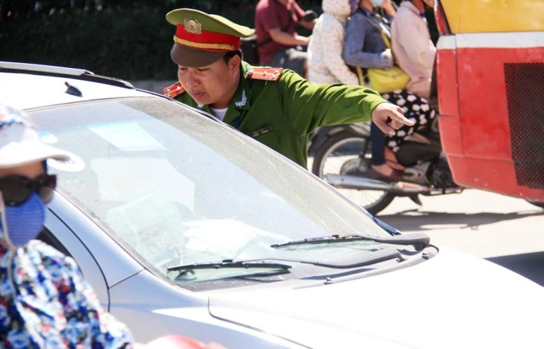 Những hình ảnh đẹp ở Hà Nội trước giờ G thi cử ảnh 10