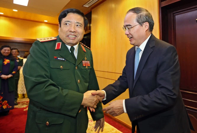 Chùm ảnh: Bộ trưởng Phùng Quang Thanh trong đêm giao lưu 'Khát vọng đoàn tụ' ảnh 9