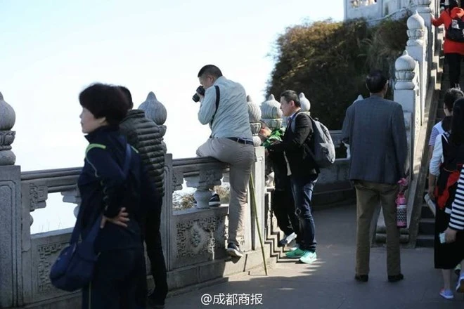 Những bức ảnh 'không giống ai' của du khách Trung Quốc ảnh 5