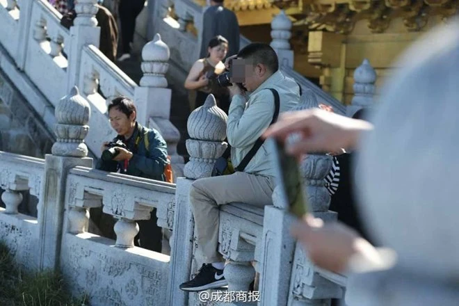 Những bức ảnh 'không giống ai' của du khách Trung Quốc ảnh 6