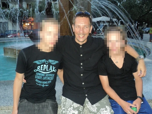 Cầu thủ tuổi teen bị treo giò vĩnh viễn vì đánh chết trợ lý trọng tài ảnh 1