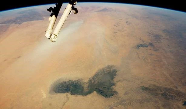 Những hình ảnh chứng minh Trái đất đẹp nhất hệ mặt trời ảnh 7