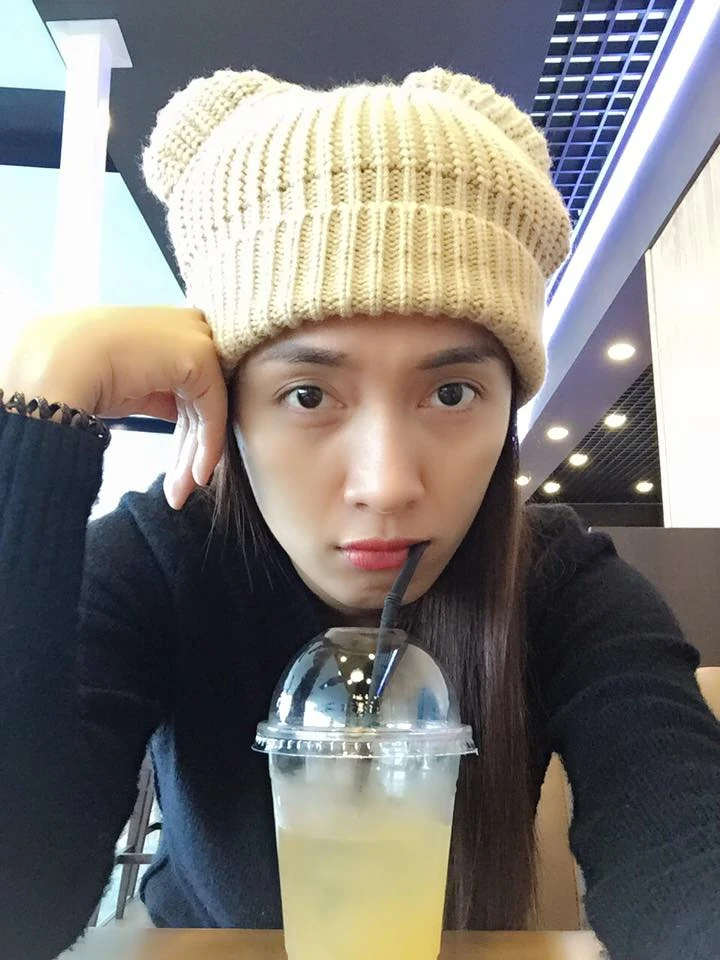 Gương mặt rất đáng yêu và trẻ trung của Ái Phương khi không có son phấn.