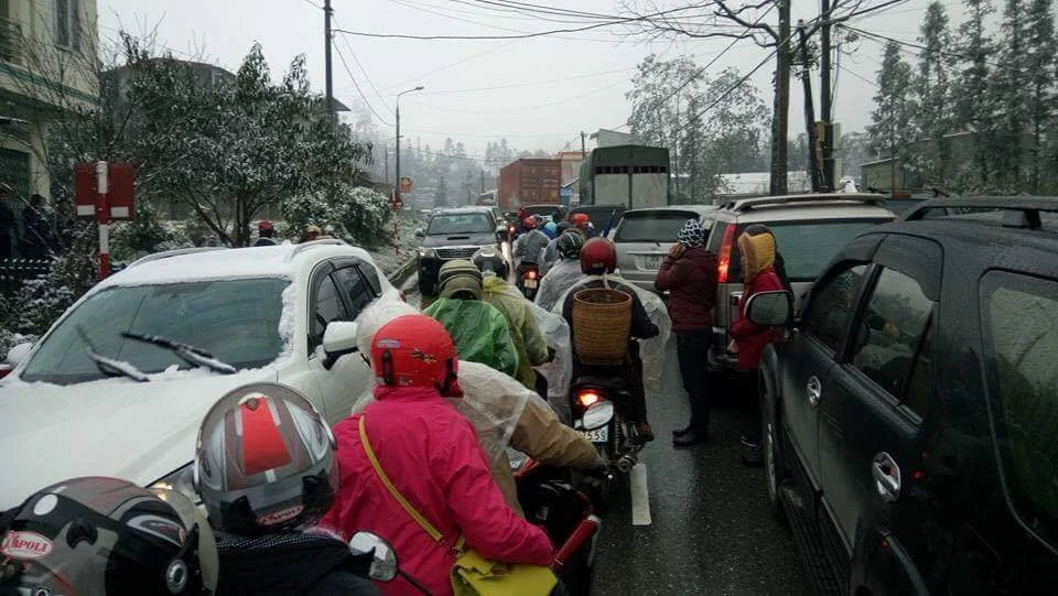 Nhiều nơi ở miền Bắc chìm trong băng tuyết lịch sử âm 6-8 độ C ảnh 11