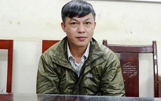 Đặt máy quay trộm rồi tống tiền CSGT ảnh 1