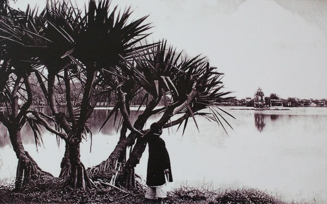 Chùm ảnh: Hồ Gươm hơn 100 năm trước ảnh 8