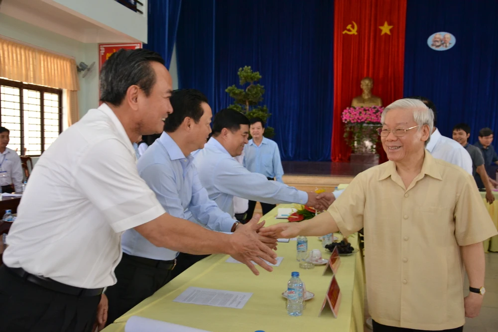 Tổng Bí thư: Địa phương không nên ỷ lại vào sự giúp đỡ ảnh 1