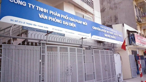 Quận Thanh Xuân nói gì về biển hiệu 'đồng phục xanh đỏ' ở phố kiểu mẫu? ảnh 8