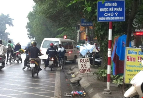 Bộ Giao thông trả lời câu hỏi 'đèn đỏ có được rẽ phải?' ảnh 1