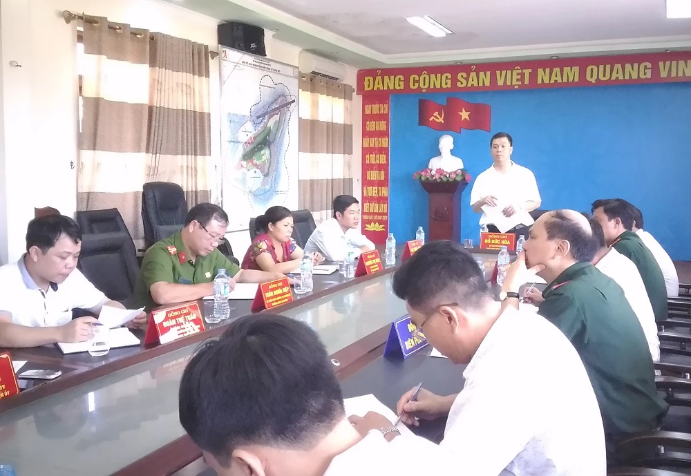 Tìm kiếm Casa 212: Bạch Long Vĩ huy động lực lượng tối đa ảnh 1