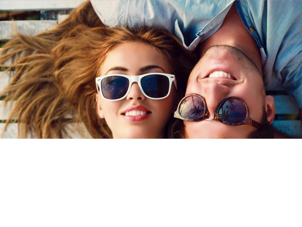 Vì sao các đôi hạnh phúc ít chia sẻ trên mạng xã hội ảnh 2