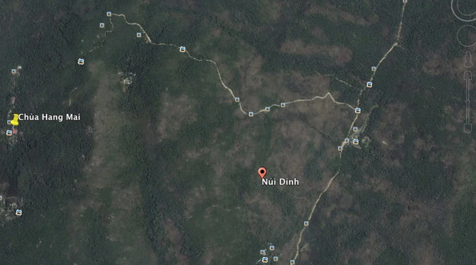Đã xác định khu vực máy bay trực thăng rơi ở núi Dinh ảnh 1