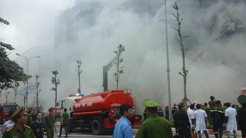 Vụ cháy quán karaoke: Thành uỷ Hà Nội chỉ đạo khẩn ảnh 1