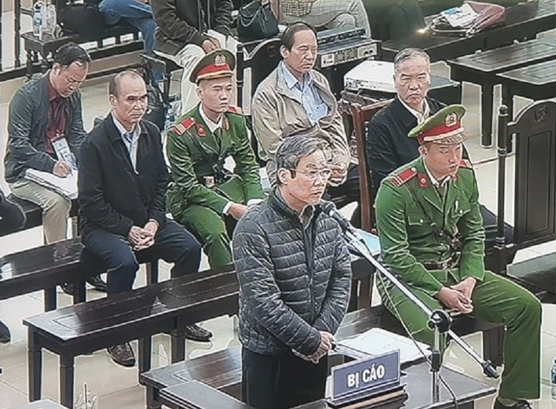 Nóng: Ông Nguyễn Bắc Son bất ngờ phản cung nhận 3 triệu USD - ảnh 1