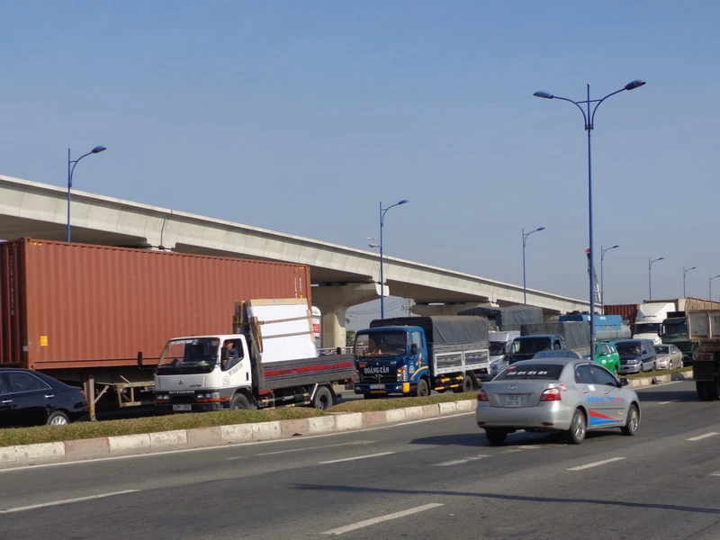 Ra đường, bạn cần lưu ý những điểm đen giao thông nào? ảnh 2