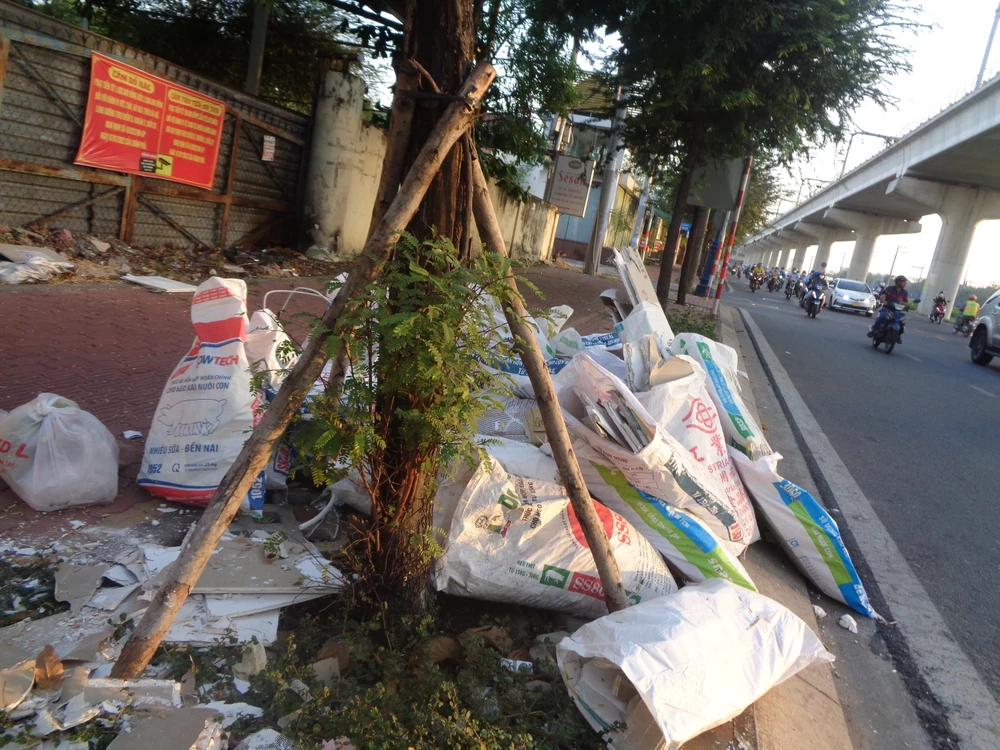 là những hình ảnh trước đây của đường song hành.