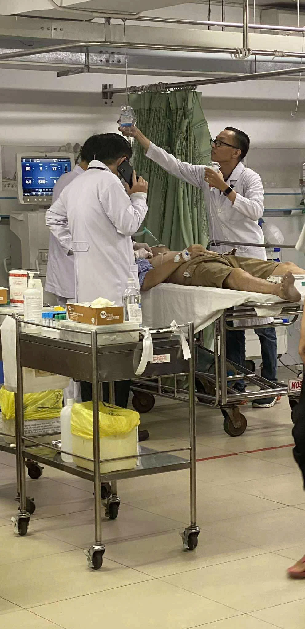 ep-tim-benh-nhan 1.jpg