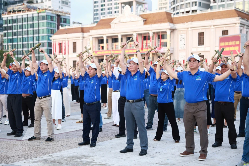 giang vien ULAW 1.jpg