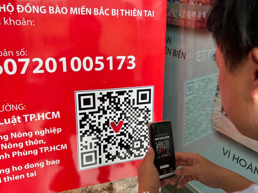 bao-phap-luat-tp-hcm-lien-tuc-nhan-ve-tam-long-cua-ban-doc-ho-tro-nguoi-dan-bi-thien-tai_11zon (3).jpg