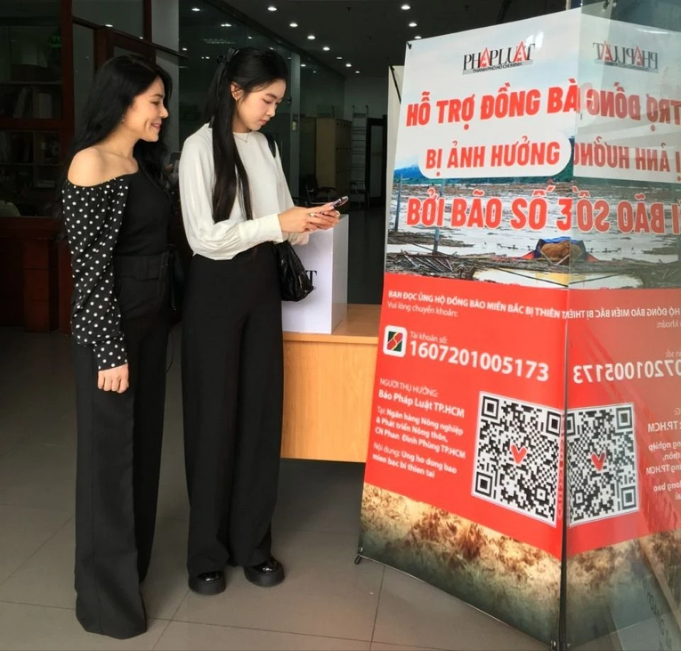 Nghệ sĩ Quyền Linh và 2 con gái