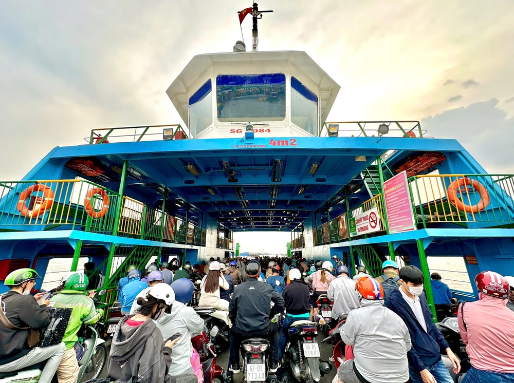 Không mặc áo phao khi đi đò