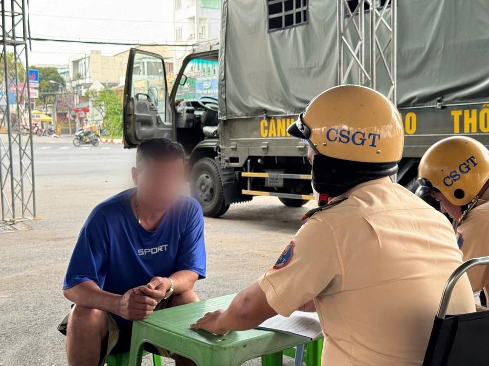 Chậm nộp phạt vi phạm giao thông